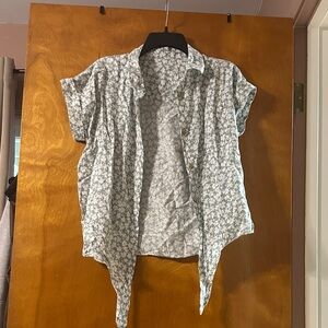 Wonder Nation green Top with White Floral Pattern